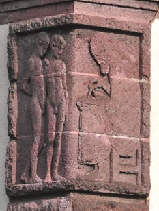 Steinrelief mit Archimedes und dem Zirkel